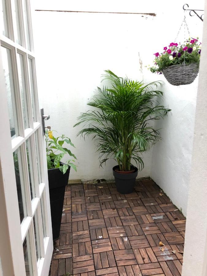 Charming Cottage & Garden - Central Brighton! Екстер'єр фото